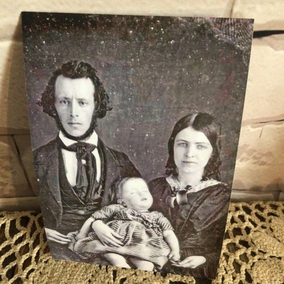 Post Mortem Reprint Photo Young Couple & Infant Daughter 1800’s Past Odd Bizarre - Picture 6 of 8